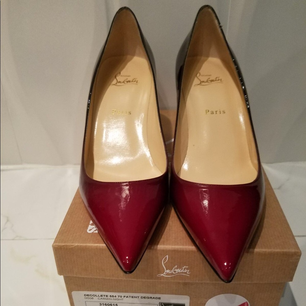 💯% Christian Louboutin size 41.5 Shoes